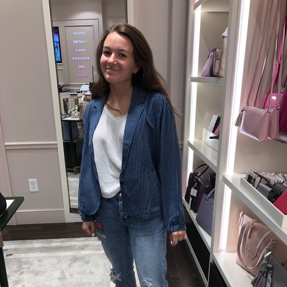 ehowes_closet